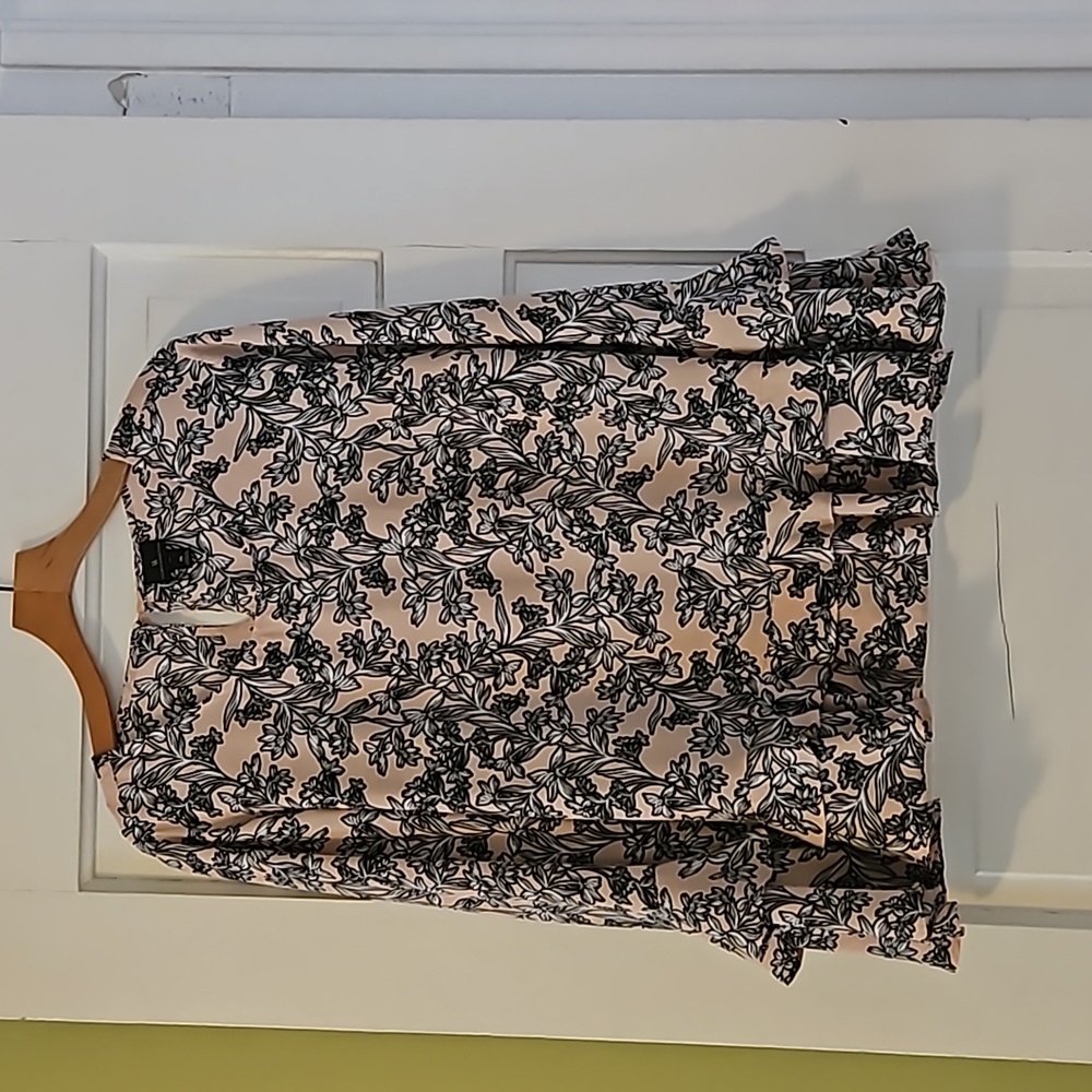 Worthington women's XL ruffle sleeve & hem blouse